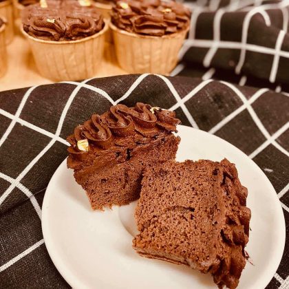 flourless chocolate cupcakes5