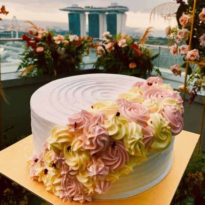 locaba custom wedding cake 3