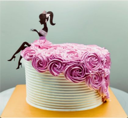 silhouette custom cake